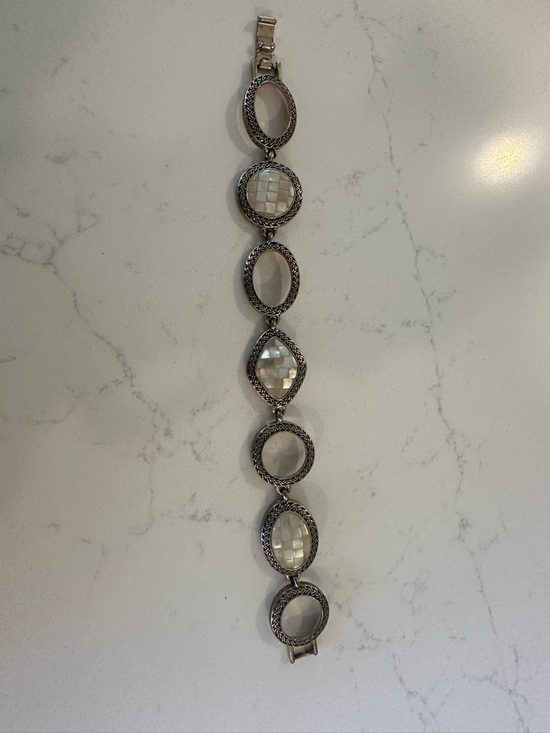 Lia Sophia Jewelry - Lia Sophia Silver-Tone Oval Link Bracelet with White Mother-of-Pearl